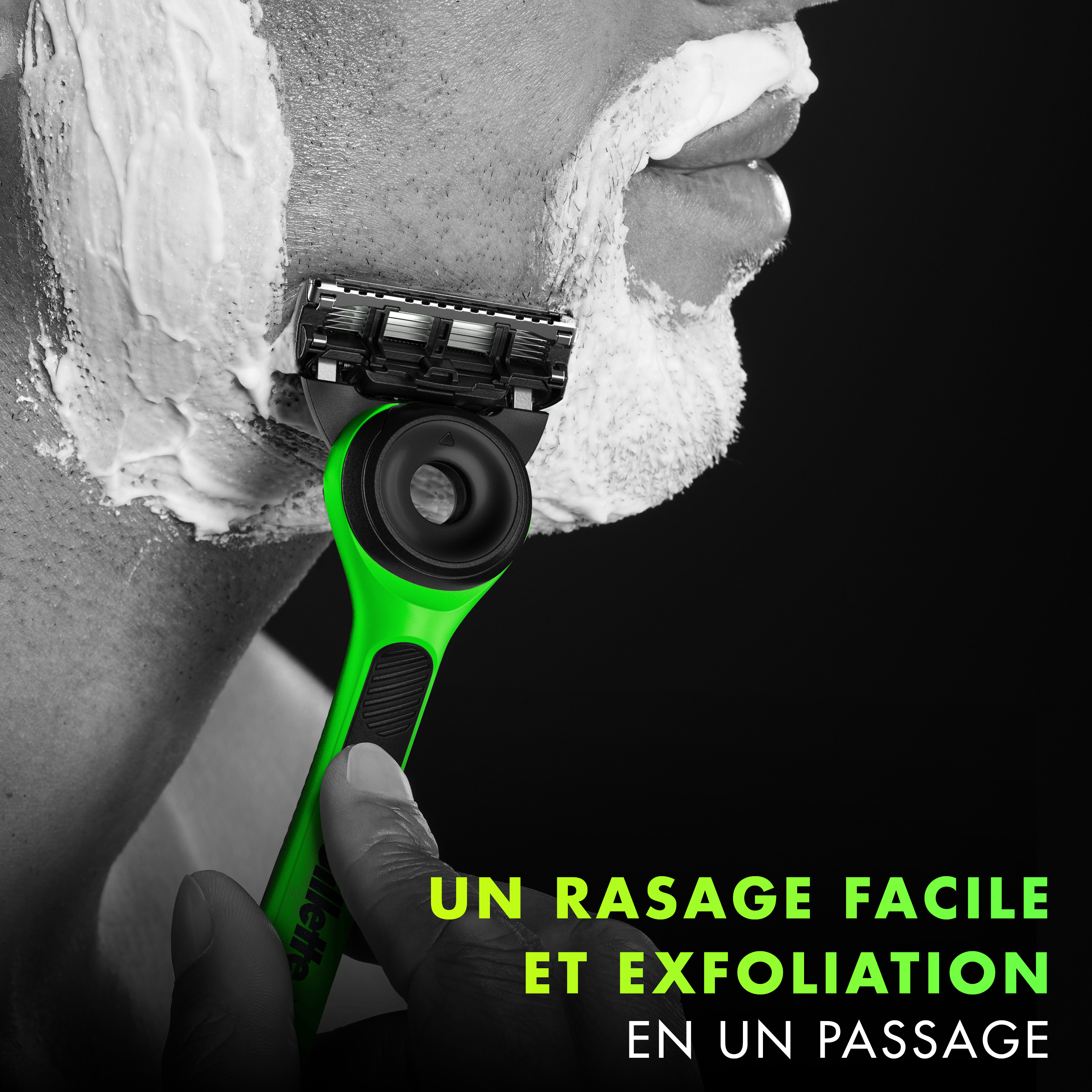 Un rasage facile et exfoliation en un passage
