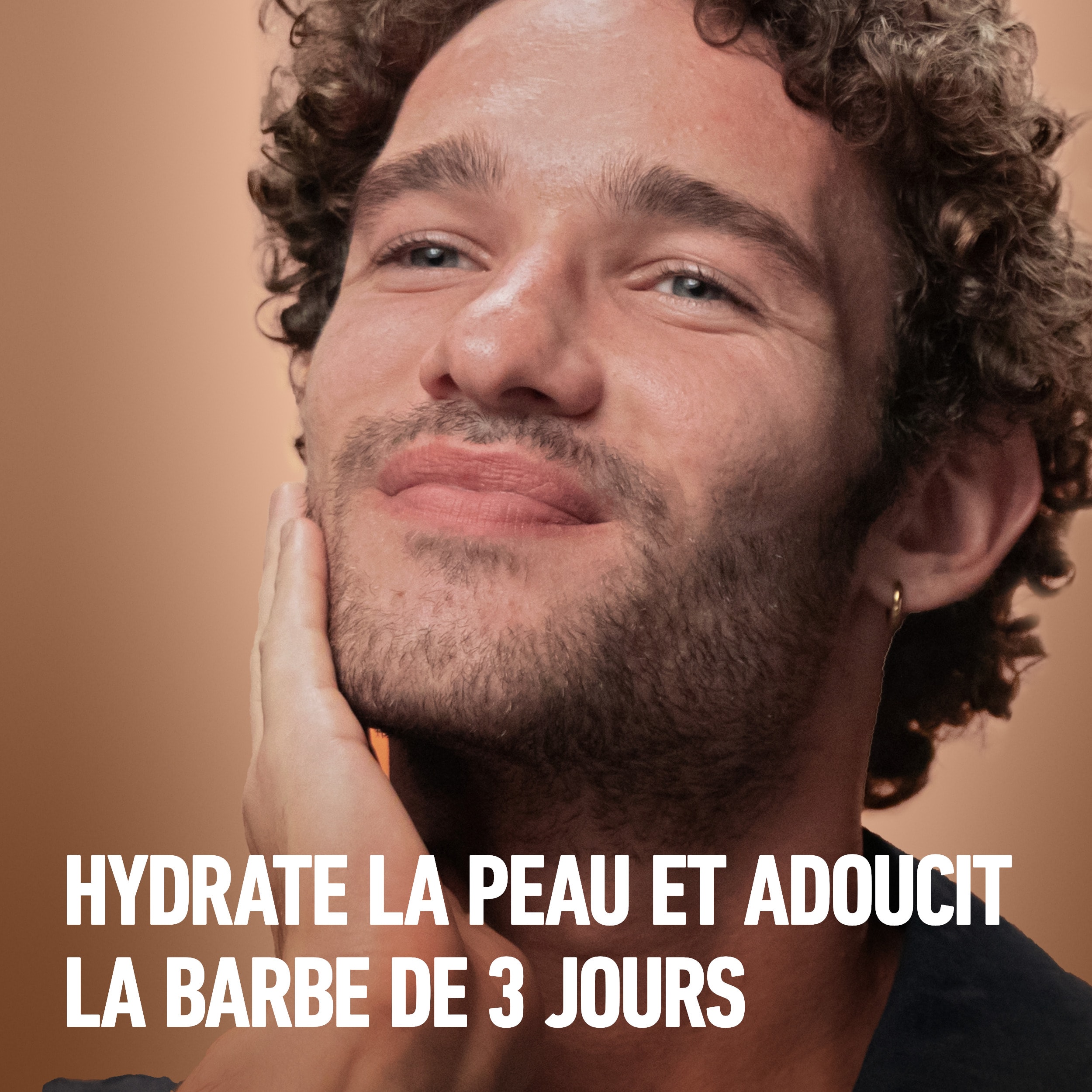 hydrate la peau et adoucit la barbe de 3 jours