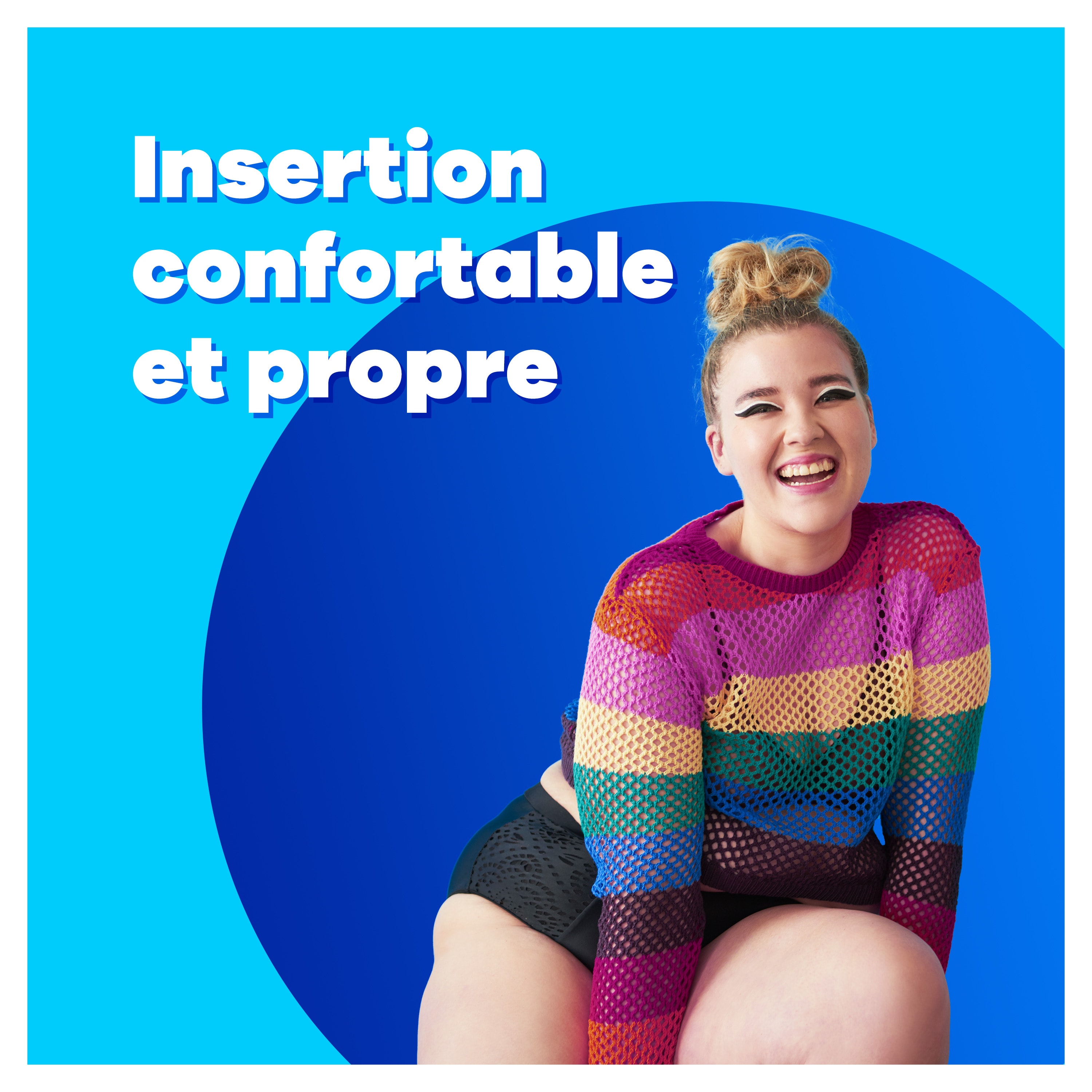 Insertion confortable et propre - image d'une femme qui sourit.