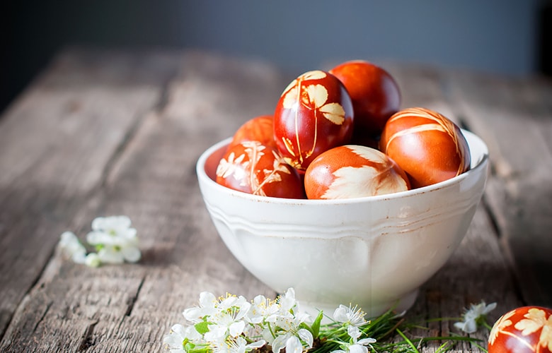 Πασχαλινά αυγά σε μπώλ